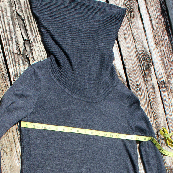 Cynthia Rowley Merino Wool Cowl Neck Gray Tunic S - Picture 4 of 8